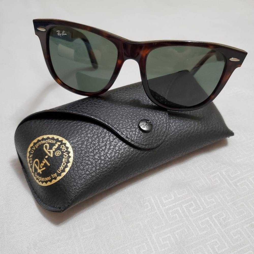 Ray-Ban Wayfarer II Classic in Tortoise (NEW)